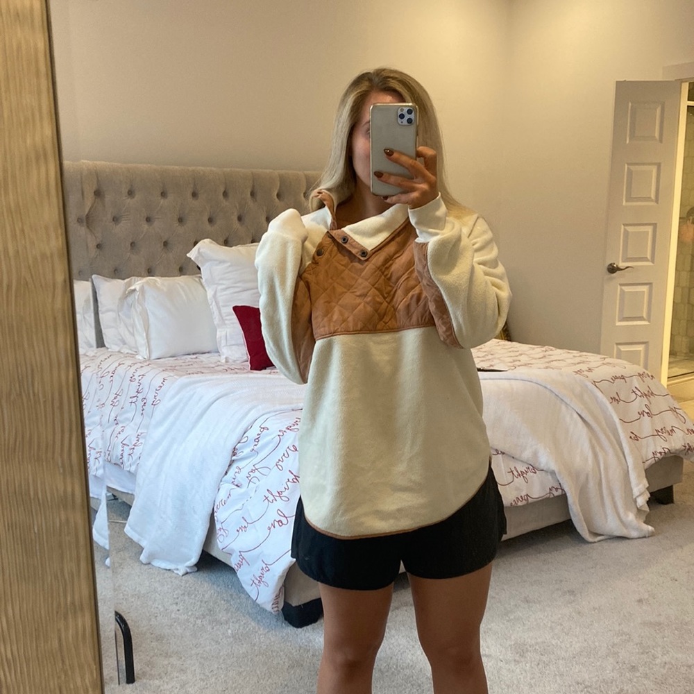 Fleece pullover